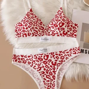 Completo di lingerie comodo con stampa leopardata
