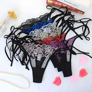 String thong in pizzo con legami sui fianchi