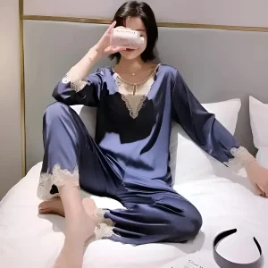 Pigiama da donna a maniche lunghe