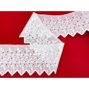 10 metri Pizzo sangallo art. 4BF26 altezza 9cm Passamaneria San gallo Bianco Ricamo Fiore Smerlato balza unica